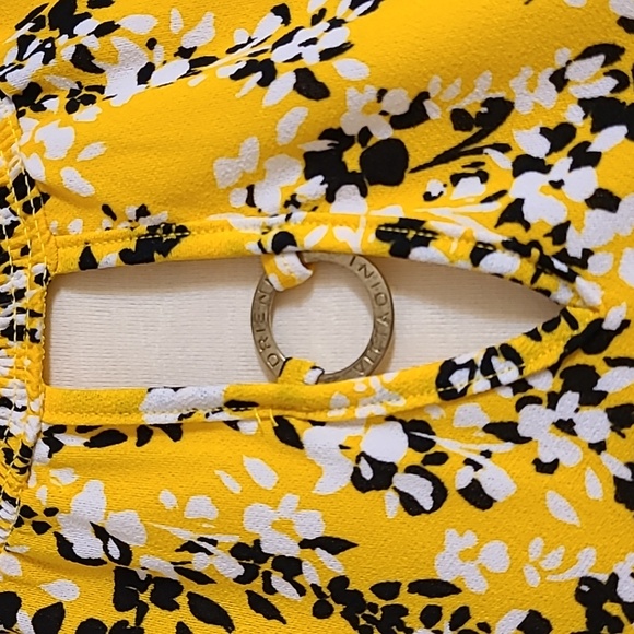 Adrienne Vittadini Yellow Floral Blouse - Picture 6 of 7